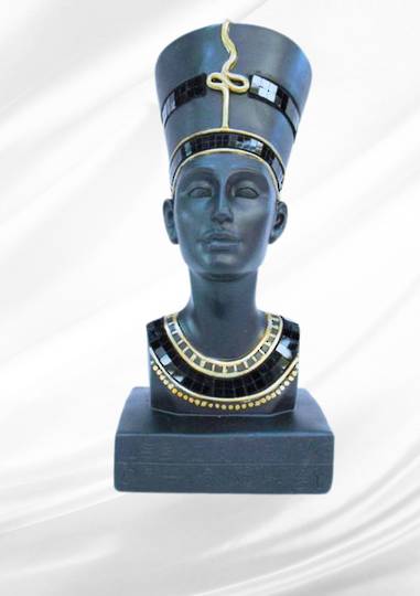 Egyptian Queen Nefertiti (ct)